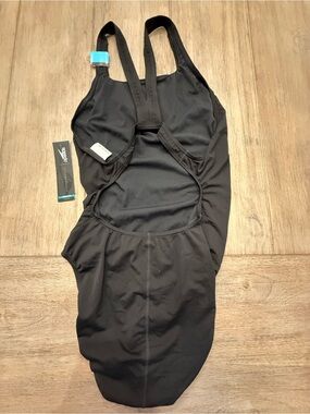 Speedo Women’s Plus Size Black New With Tags One-Piece | Size 18/44